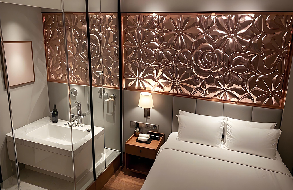 Hotel rooms are decorated with colorful stainless steel Hotel rooms are decorated with colorful stainless steel