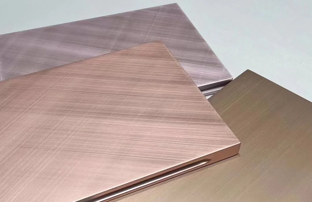 Crossed hairline stainless steel sheet